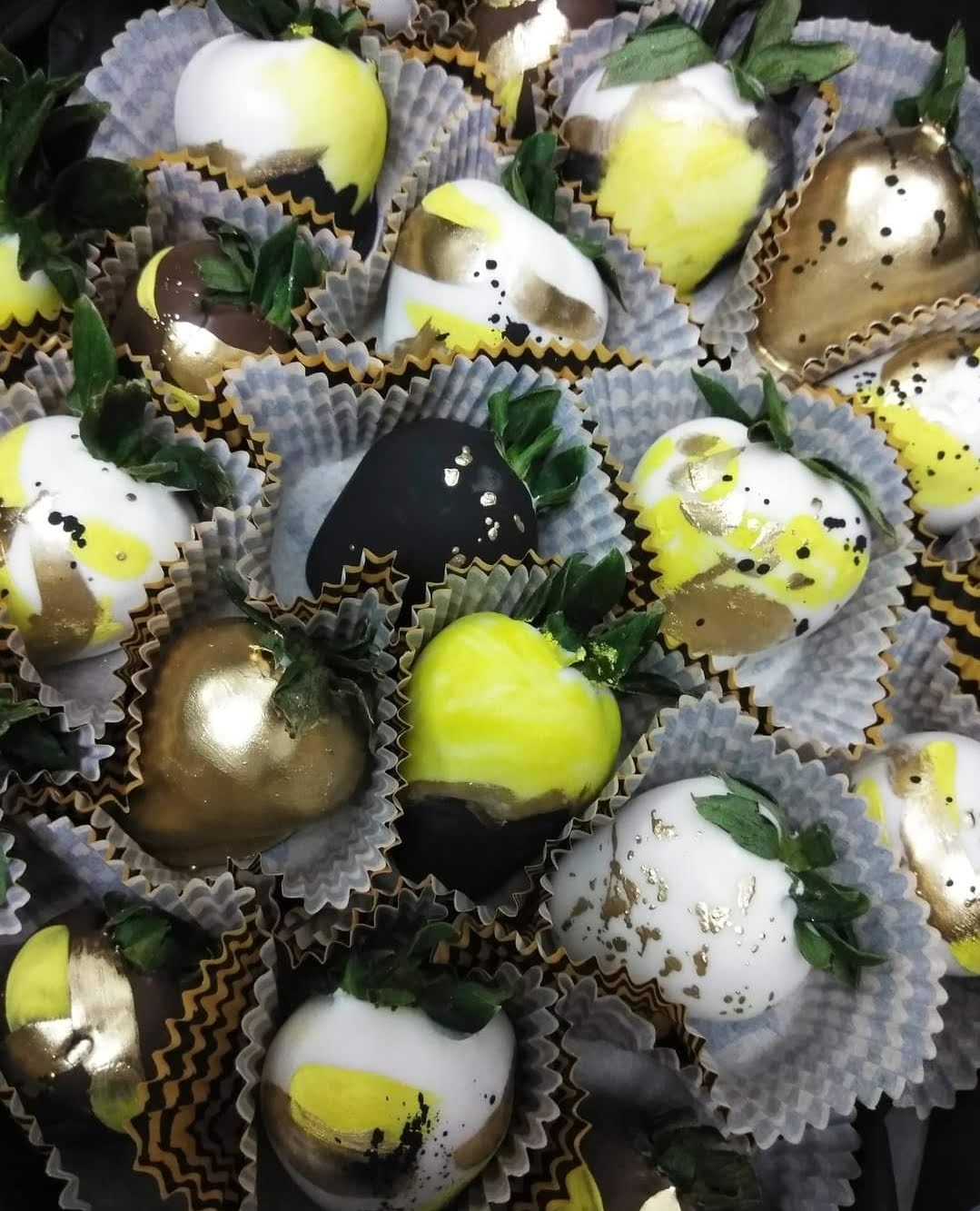 1/2 dz Gourmet Dipped Strawberries