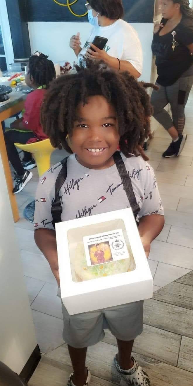 Kids Cake Party - Hot Cakes With Honie JR Cake Party