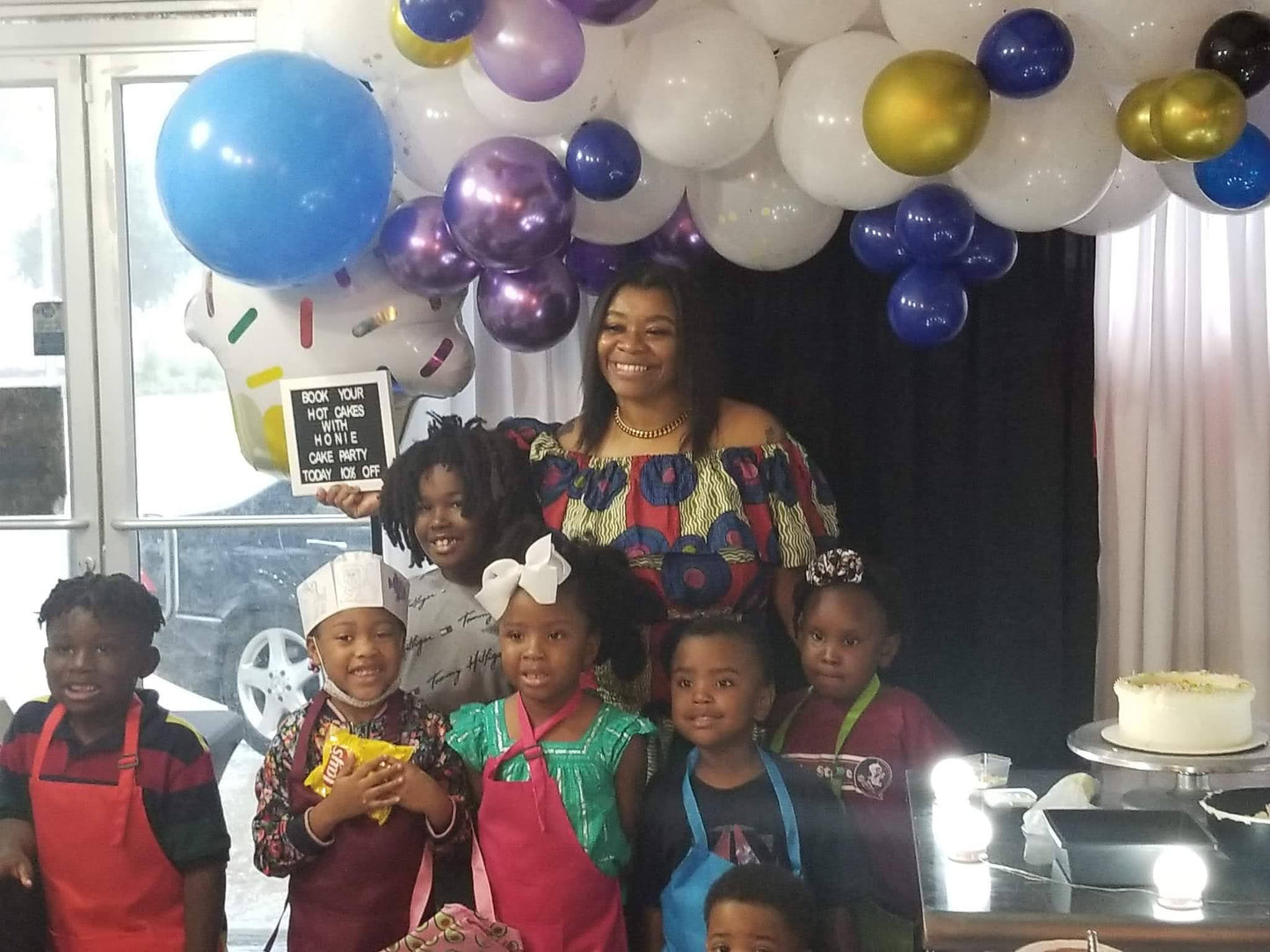 Kids Cake Party - Hot Cakes With Honie JR Cake Party