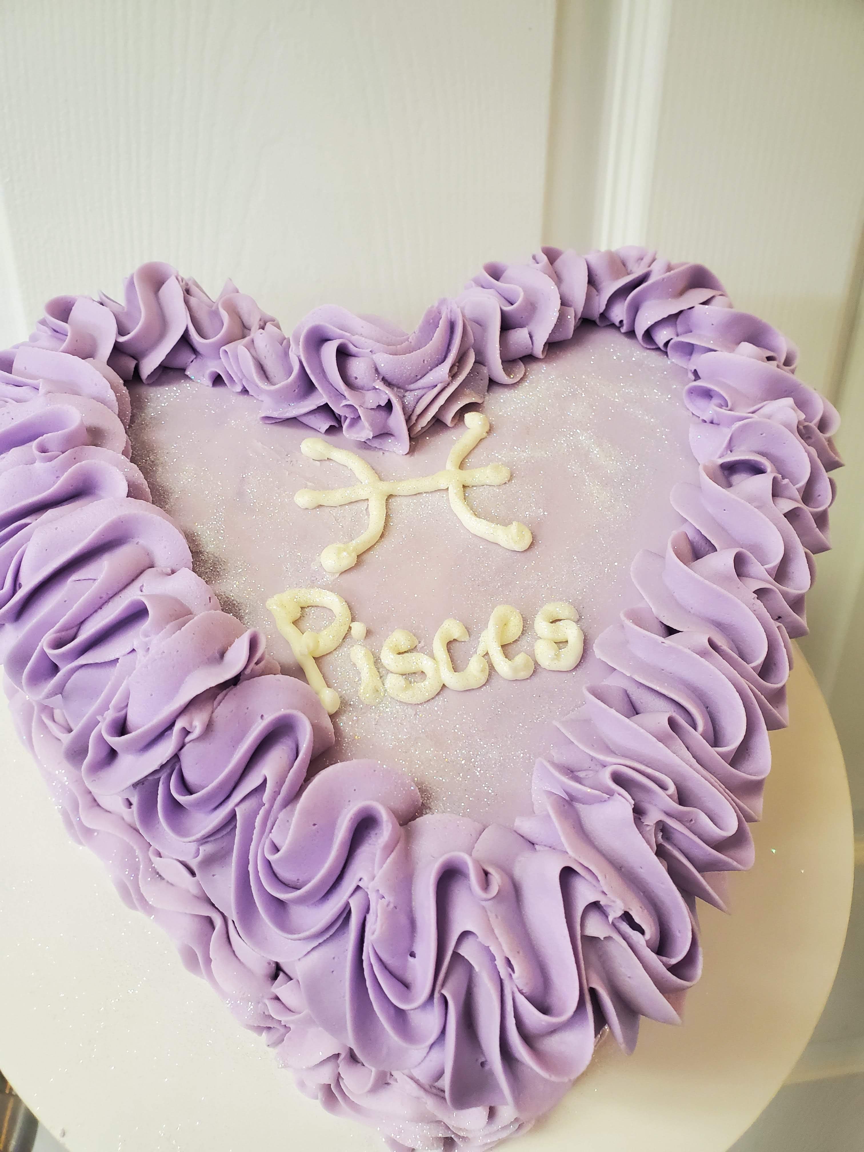 Vintage Purple Heart cake | Cake decorating, Heart cake, Cake